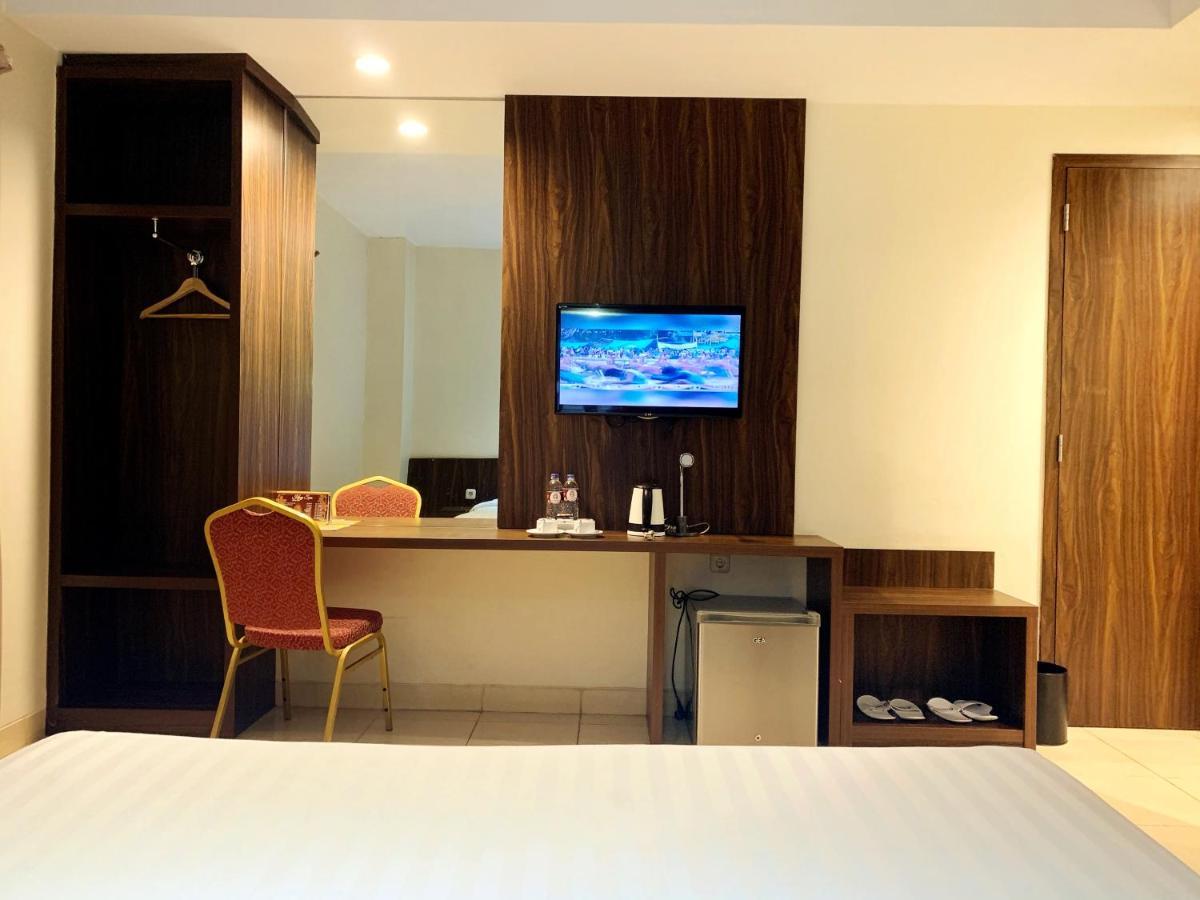 Ameera Hotel Пеканбару Экстерьер фото