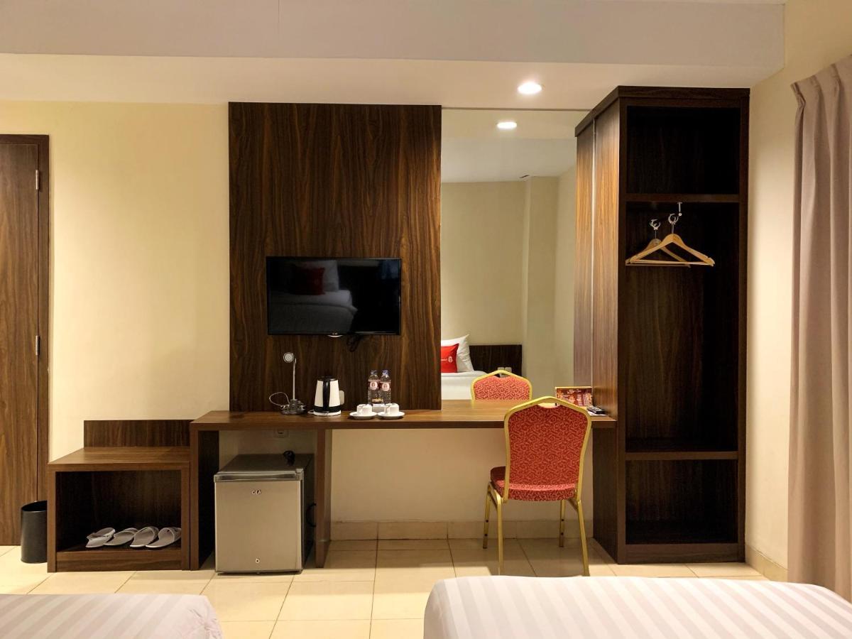 Ameera Hotel Пеканбару Экстерьер фото