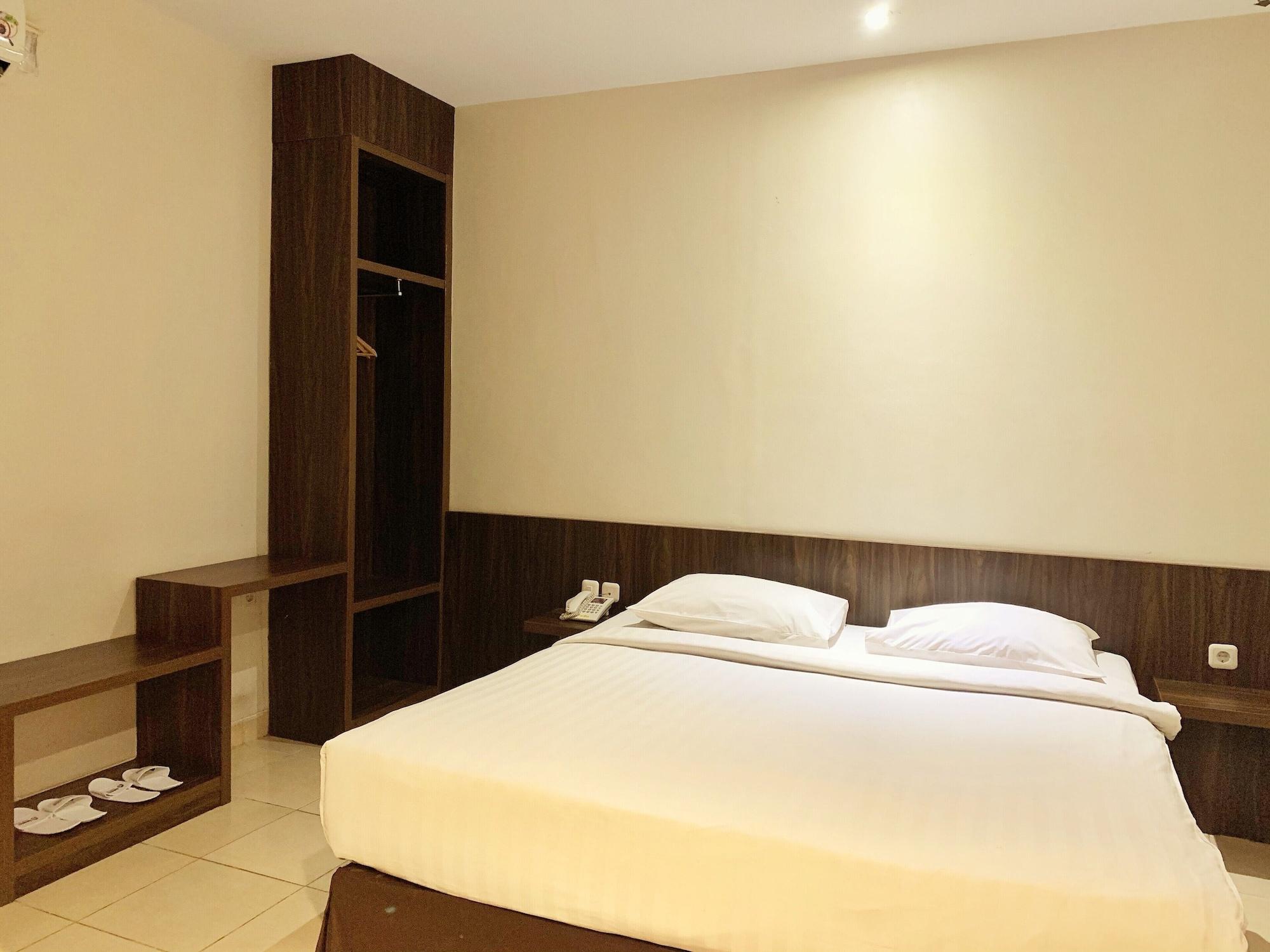 Ameera Hotel Пеканбару Экстерьер фото