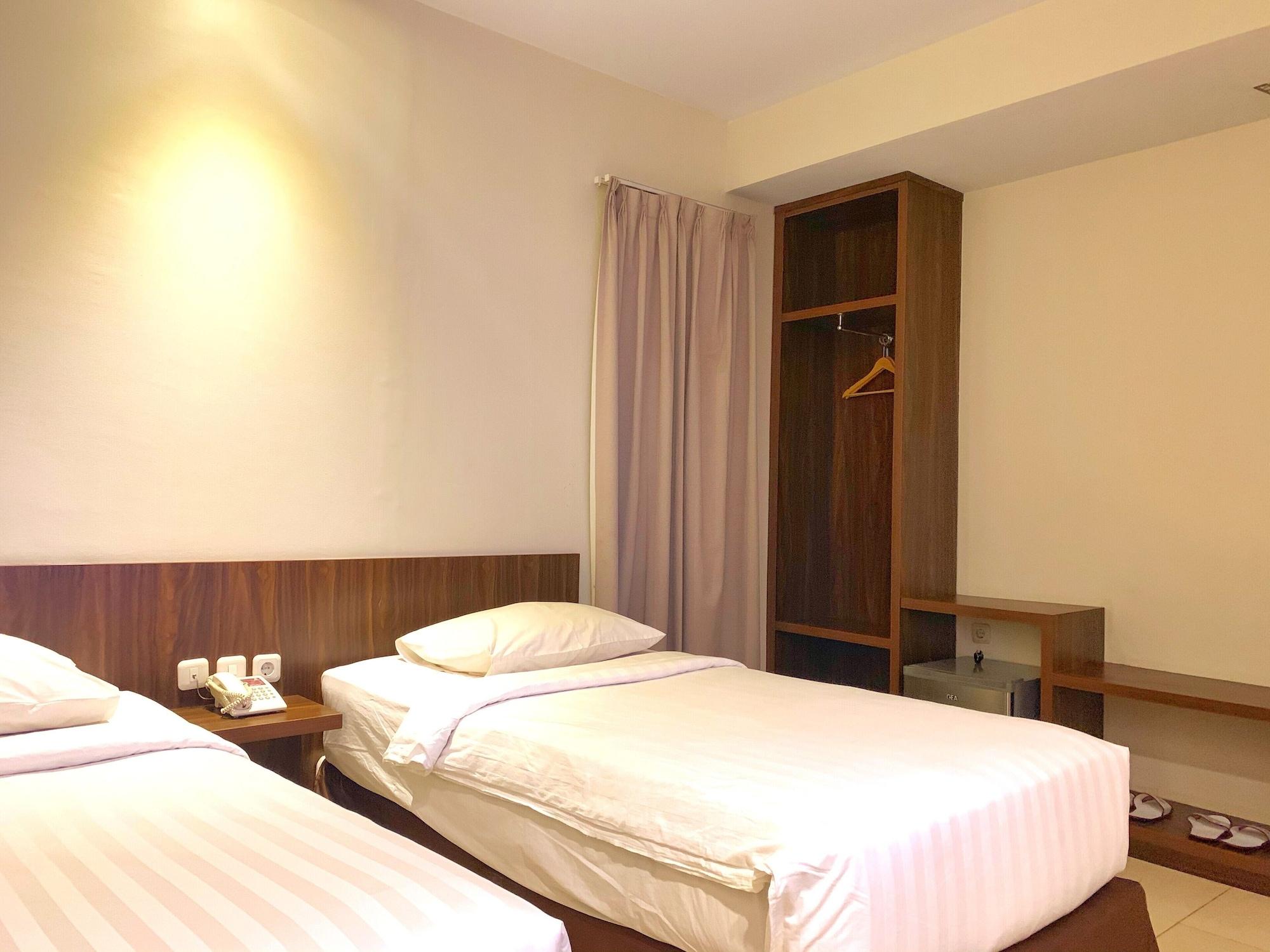 Ameera Hotel Пеканбару Экстерьер фото