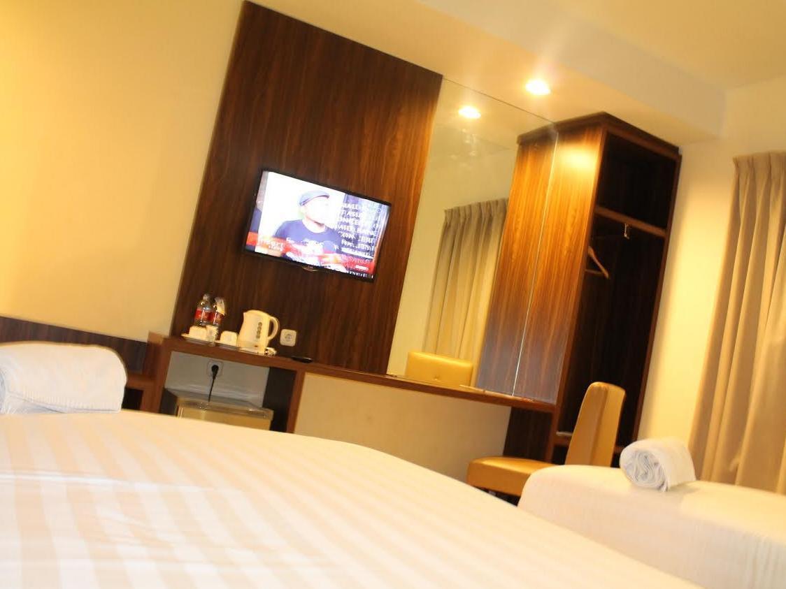 Ameera Hotel Пеканбару Экстерьер фото