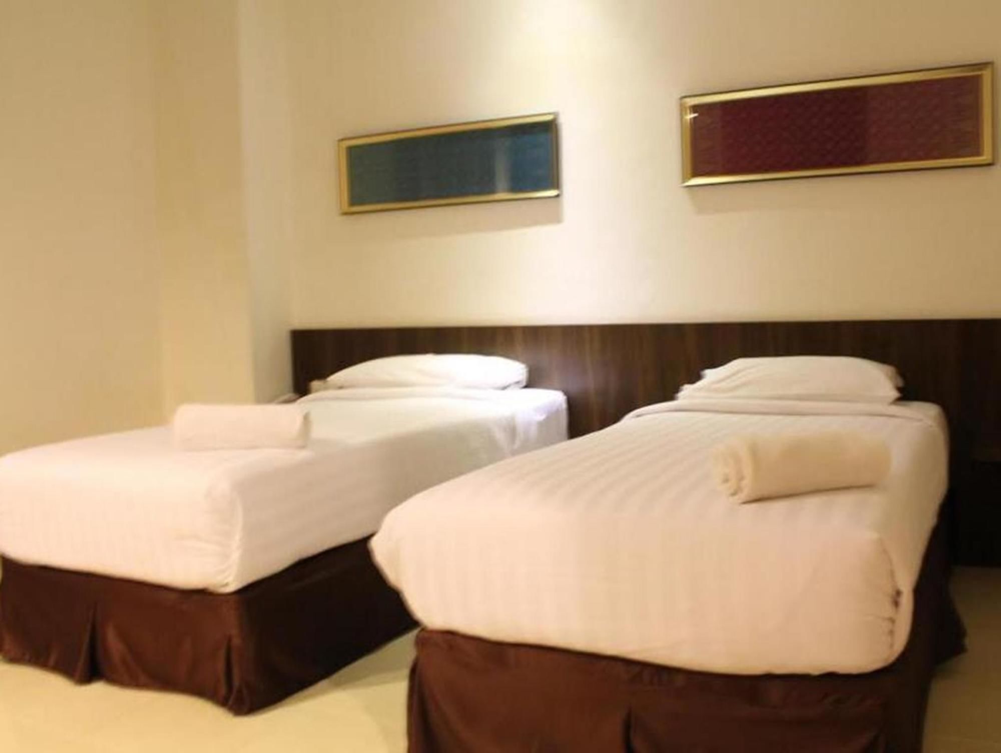 Ameera Hotel Пеканбару Экстерьер фото